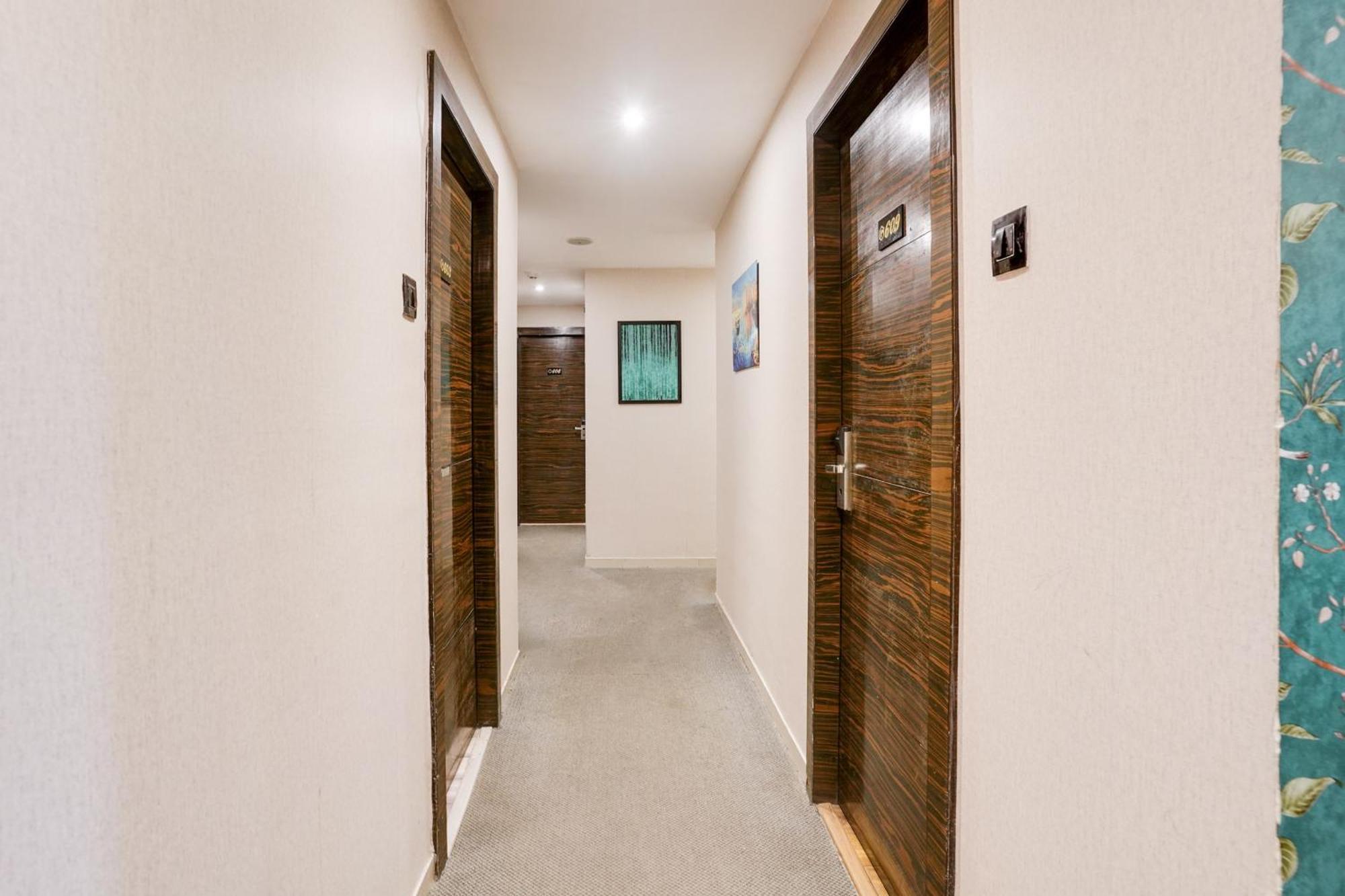 Super Collection O Andheri Near Western Express Highway Mumbai Exterior foto