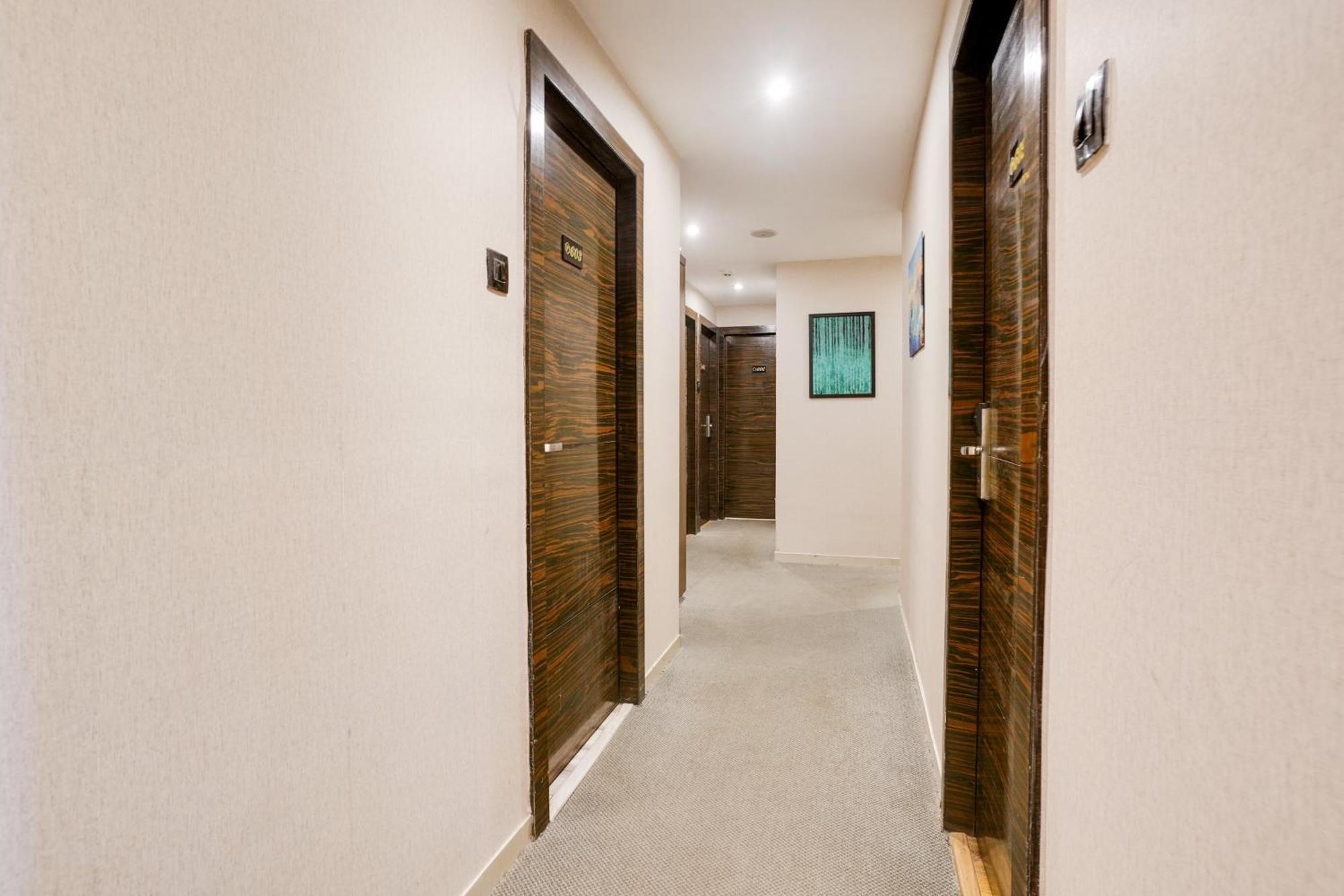 Super Collection O Andheri Near Western Express Highway Mumbai Exterior foto